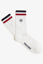 Load image into Gallery viewer, Fred Perry - Tipped Socks in Snow White / Burnt Red / Navy